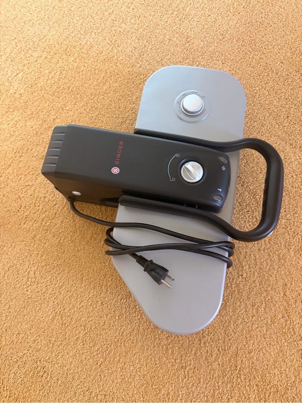 Singer Black Handheld Steam Press - Portable Fabric Iron